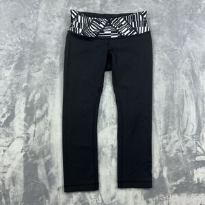 Lululemon Wunder Under Crop III Womens Sz 6  Black Ying Yang Stripe White Black